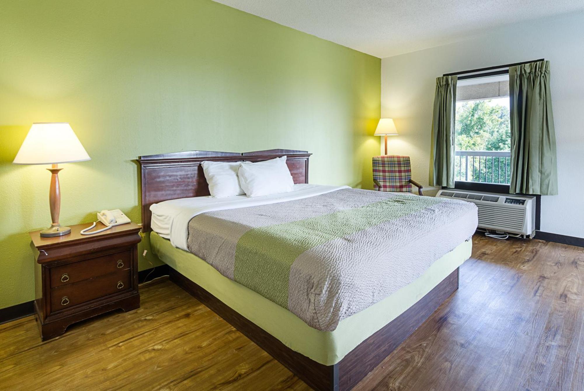 Hotel 6-roanoke, Va 2*