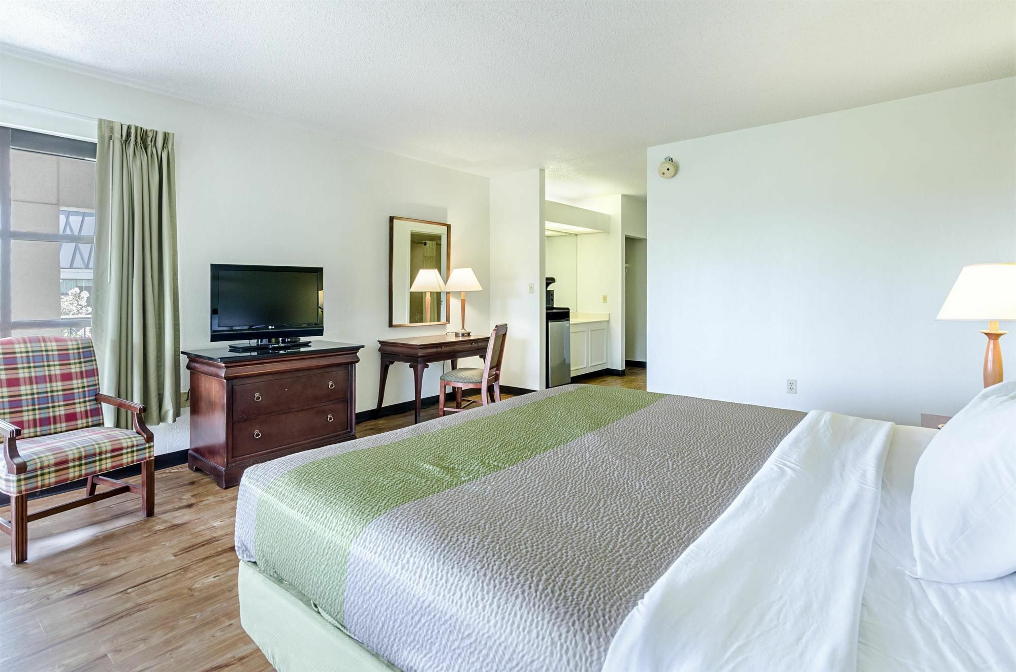 6-roanoke, Va Hotel 2*